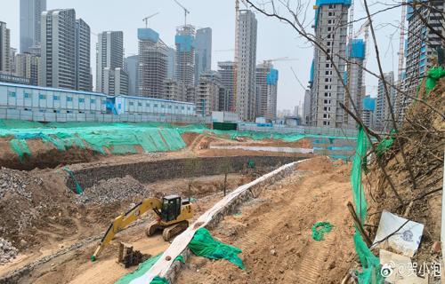 总之智能化的生活方式不仅为我们带来了极大的便利和舒适也极大地提高了我们的工作效率和生活质量在未来随着